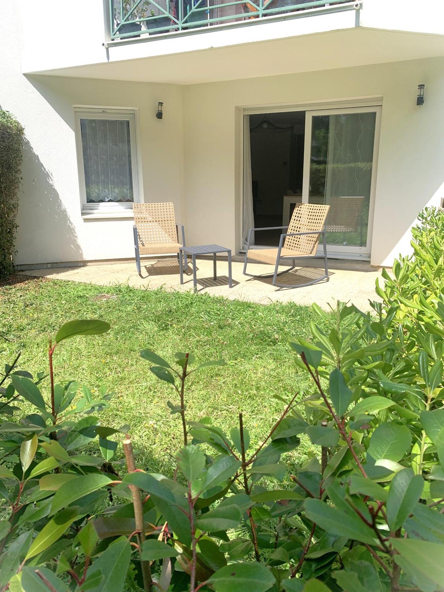 Apartment Spacieux Au Calme